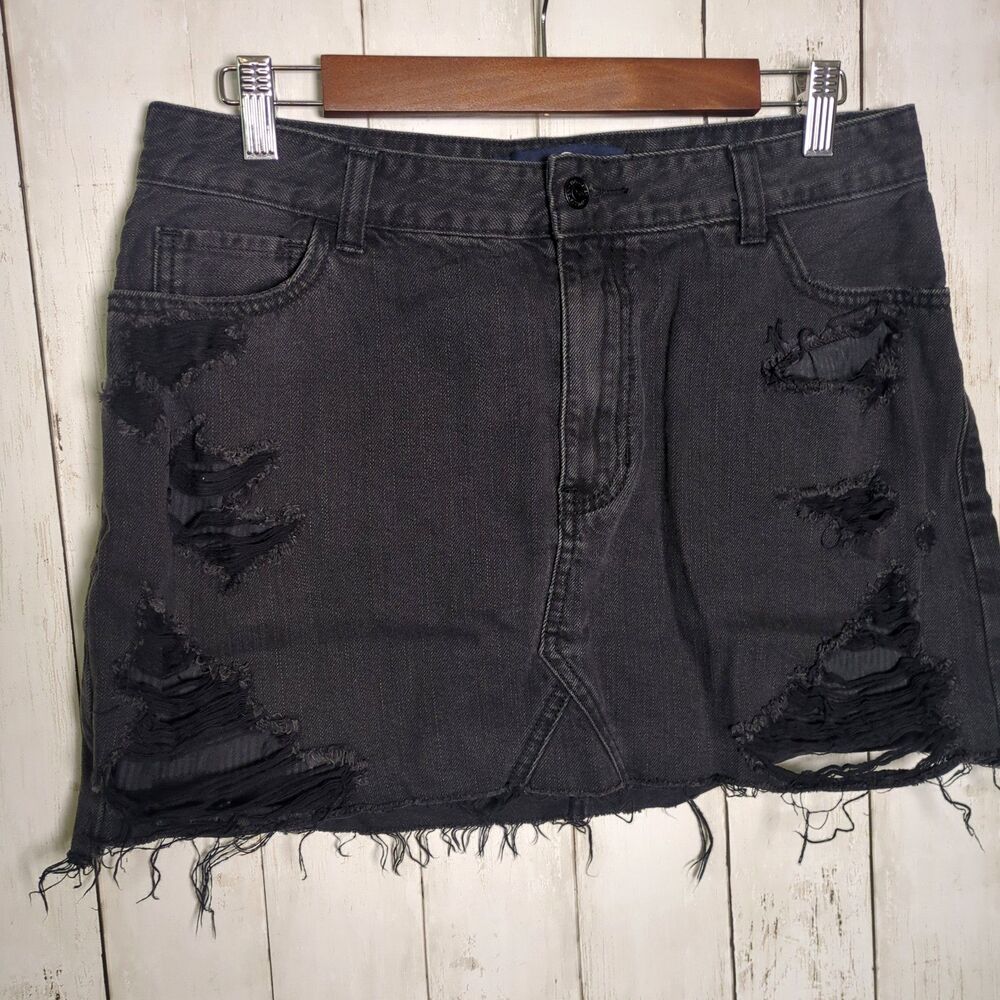 Hollister Distressed Black Denim Mini Skirt Size 13 Y2K Grunge Punk